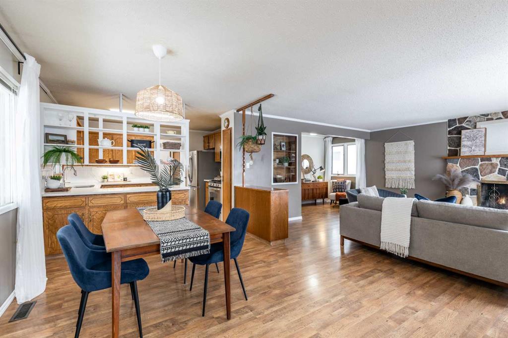 Picture for 370 1 Street NW