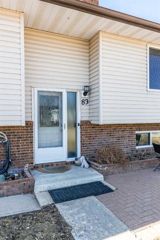 Picture for 83 Cunliffe Crescent SE