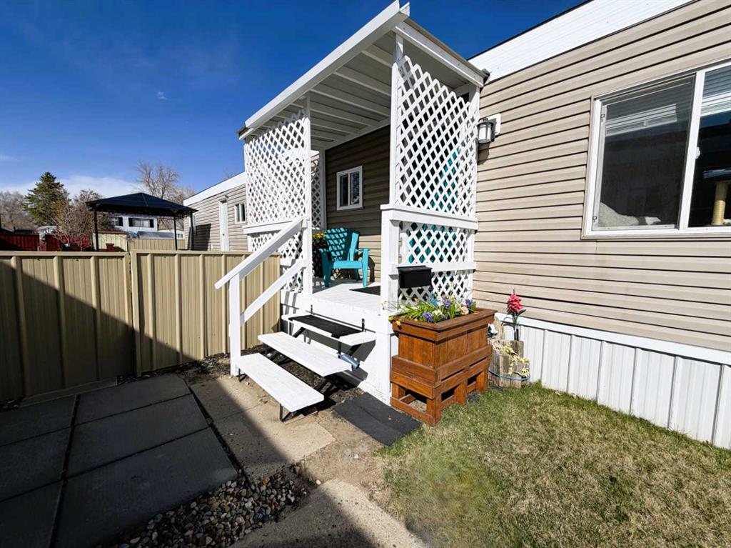 Picture for 133, 4000 13 Avenue SE