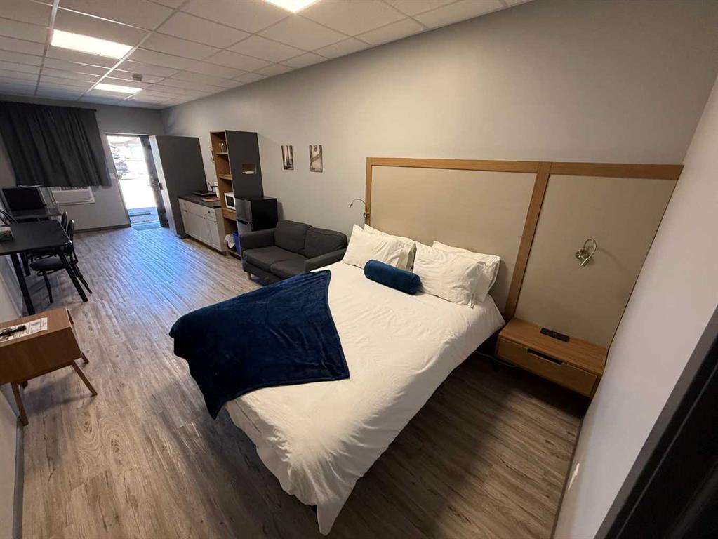 Picture for 10 3 Street NE