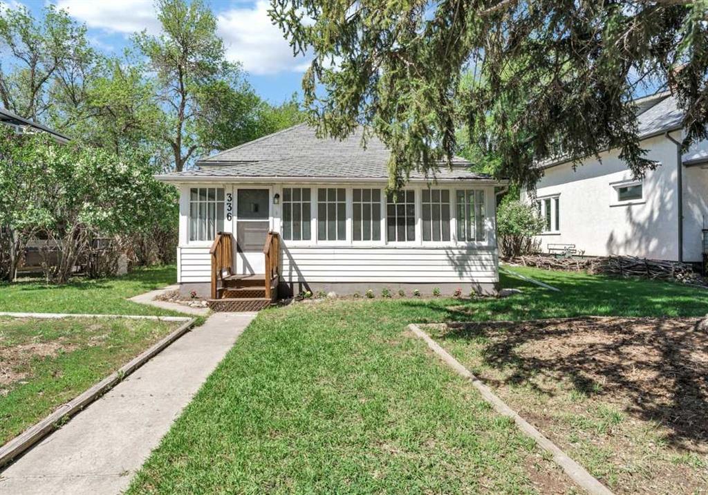 Picture for 336 7 Street SE
