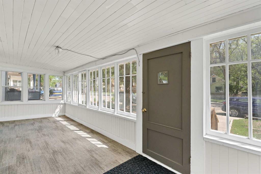 Picture for 336 7 Street SE