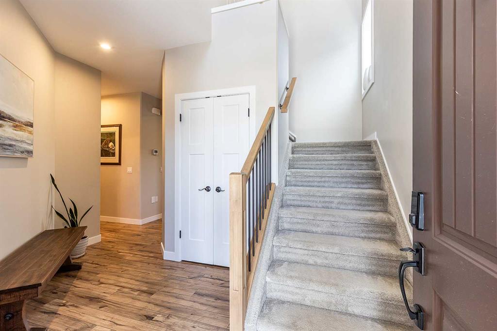 Picture for 597 Somerside View SE
