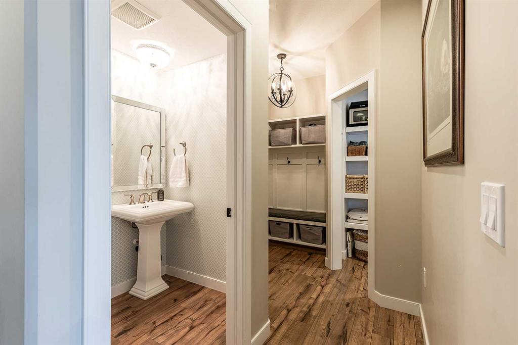 Picture for 597 Somerside View SE