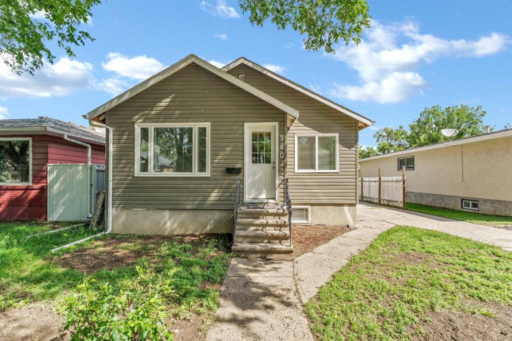 Picture for 960 5 Street SE