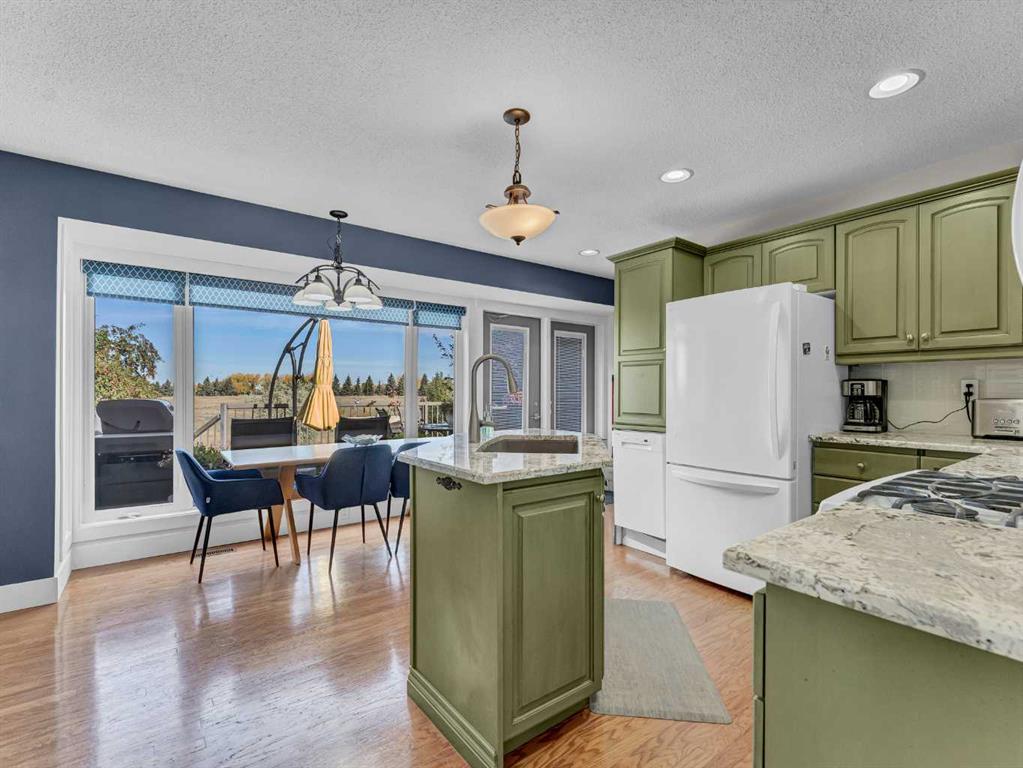 Picture for 192 Seven Persons Drive SW https://www.cirrealty.ca/reb/mhreb/2/A2255902_10.jpg