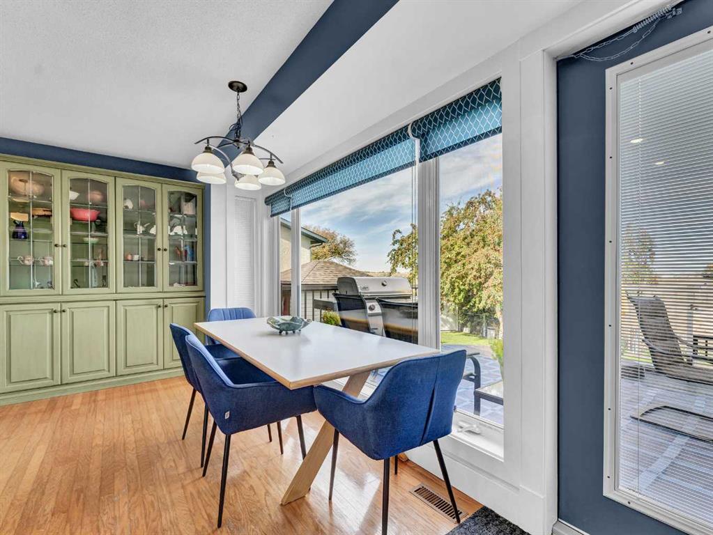 Picture for 192 Seven Persons Drive SW https://www.cirrealty.ca/reb/mhreb/2/A2255902_17.jpg