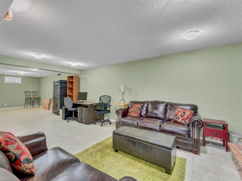 Picture for 192 Seven Persons Drive SW https://www.cirrealty.ca/reb/mhreb/2/A2255902_27.jpg