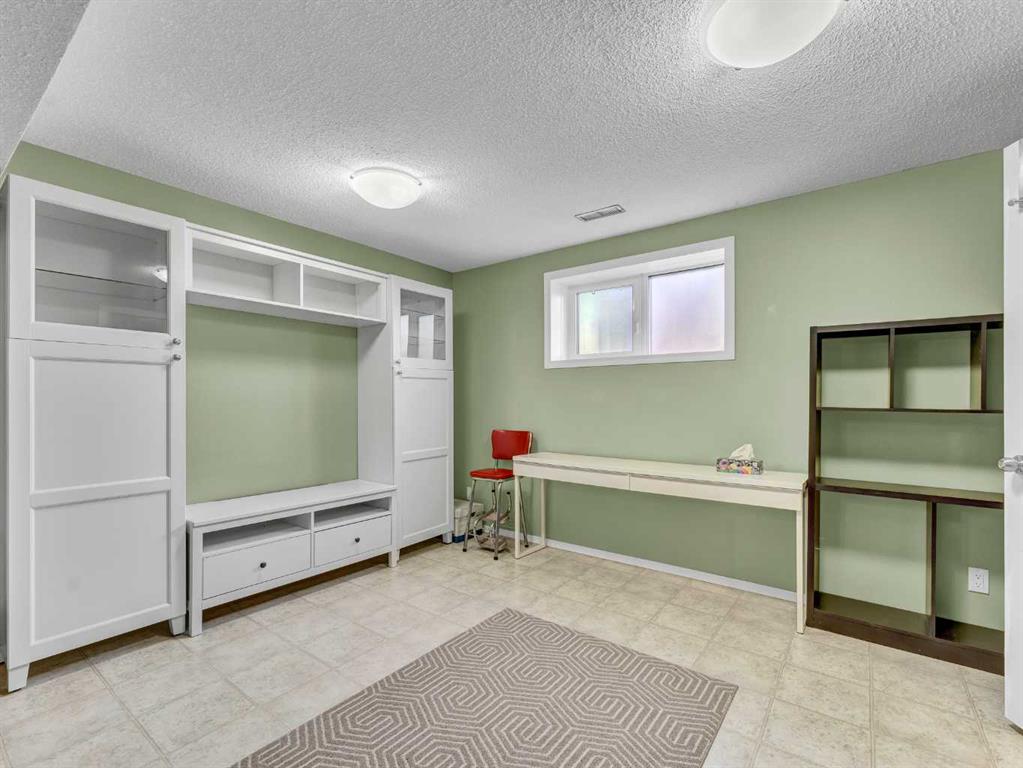Picture for 192 Seven Persons Drive SW https://www.cirrealty.ca/reb/mhreb/2/A2255902_28.jpg