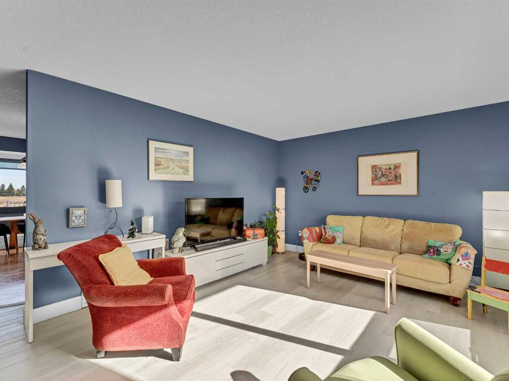 Picture for 192 Seven Persons Drive SW https://www.cirrealty.ca/reb/mhreb/2/A2255902_6.jpg