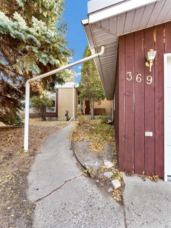 Picture for 369 11 Street NE