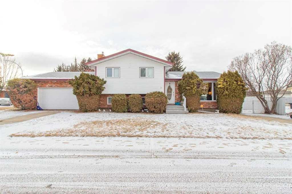 Picture for 31 Rossdale Way SE