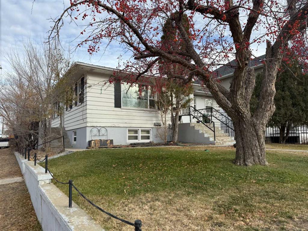 Picture for 378 4 Street SW