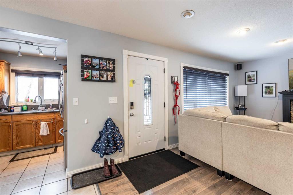 Picture for 19 9 Street SW