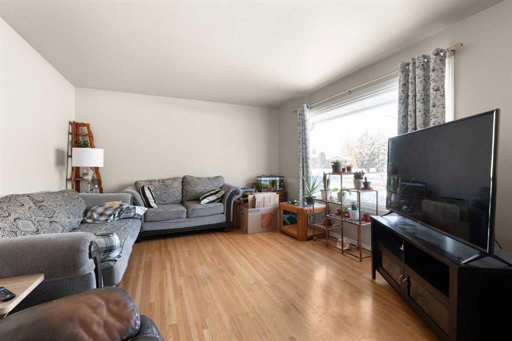 Picture for 283 12 Street NE