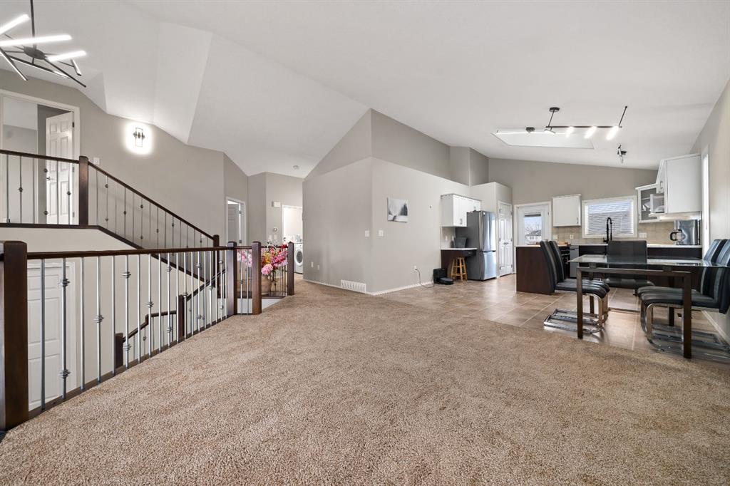 Picture for 20 Cottonwood Close  SW