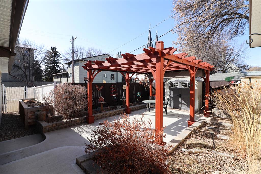 Picture for 211 3 Street NE