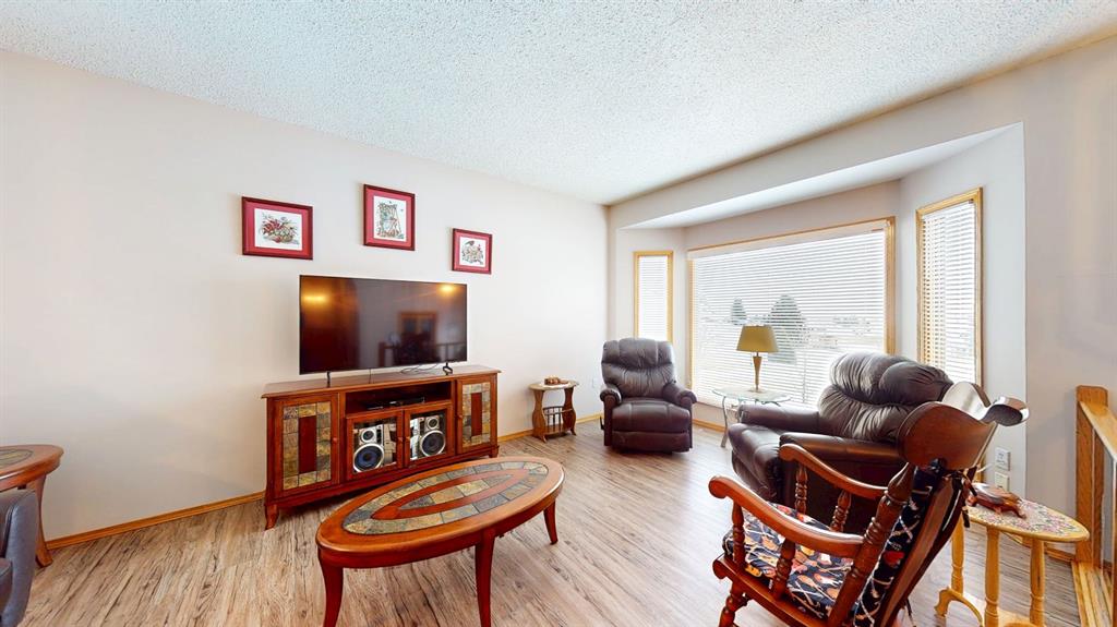 Picture for 14 Redwood Green SE