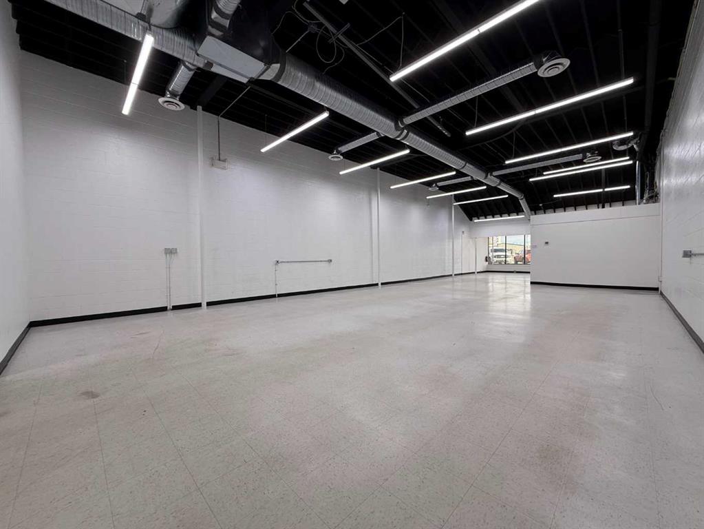 Picture for 126 Mayor Magrath Drive N