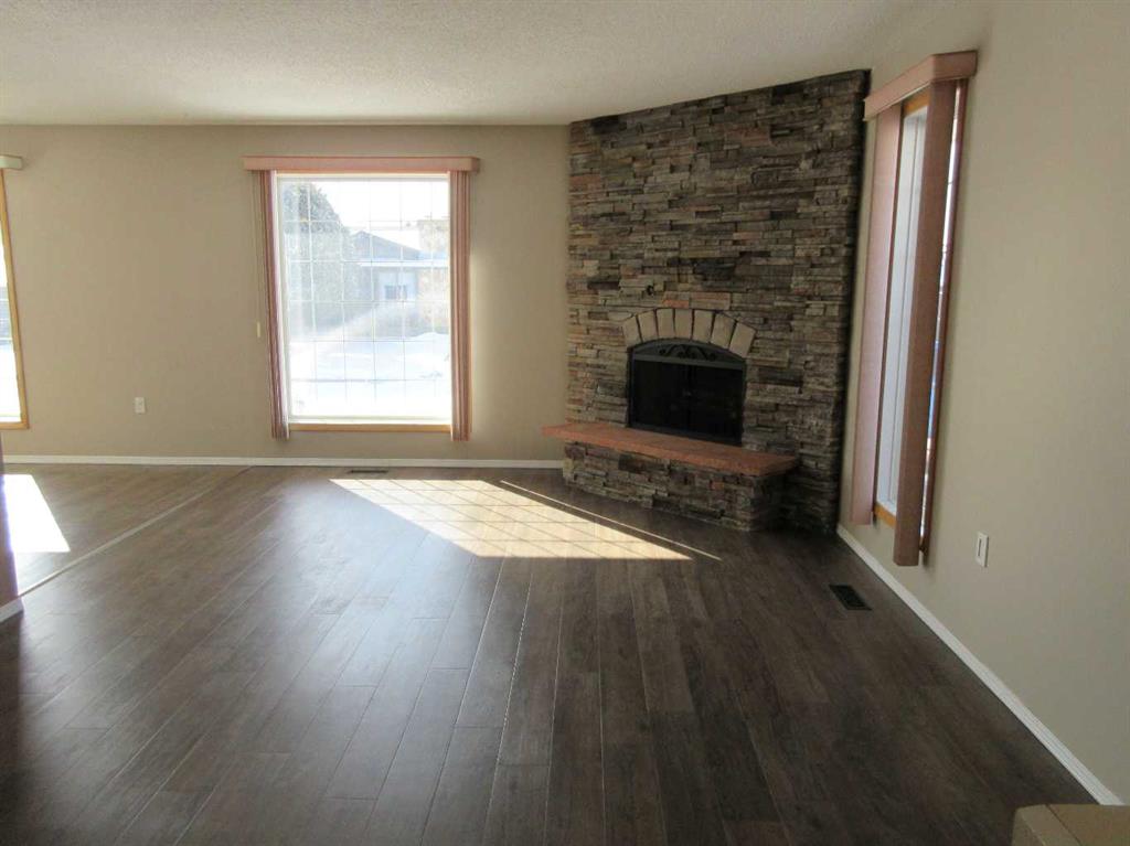 Picture for 30 Cooper Road SE