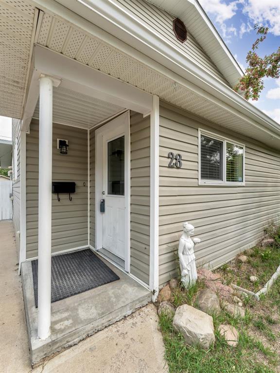 Picture for 28 8 Street SW