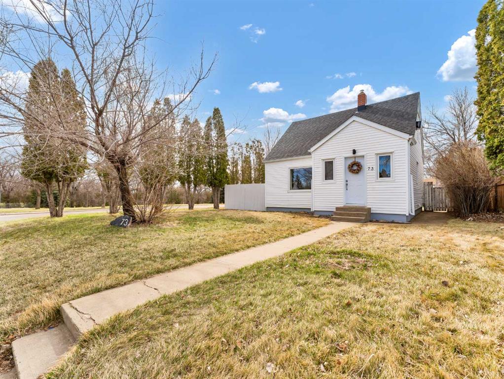 Picture for 73 9 Street SE