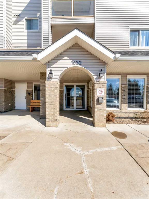 Picture for 111, 1632 Saamis Drive NW
