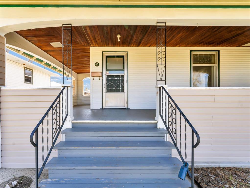Picture for 43 9 Street NE