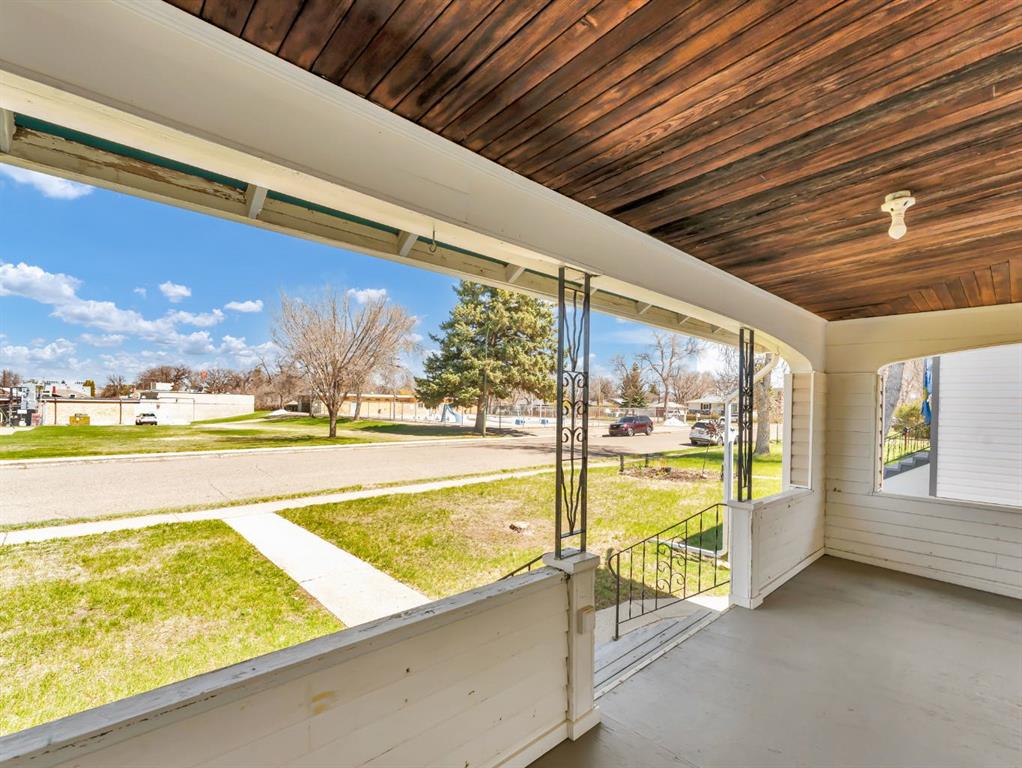 Picture for 43 9 Street NE