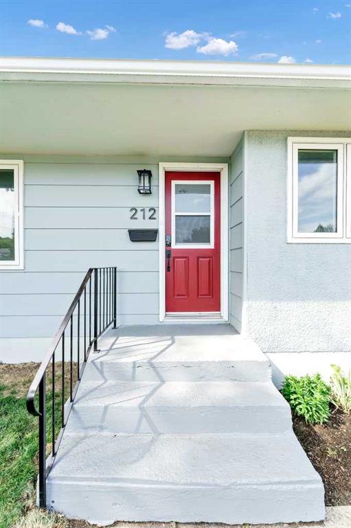 Picture for 212 11 Street NE