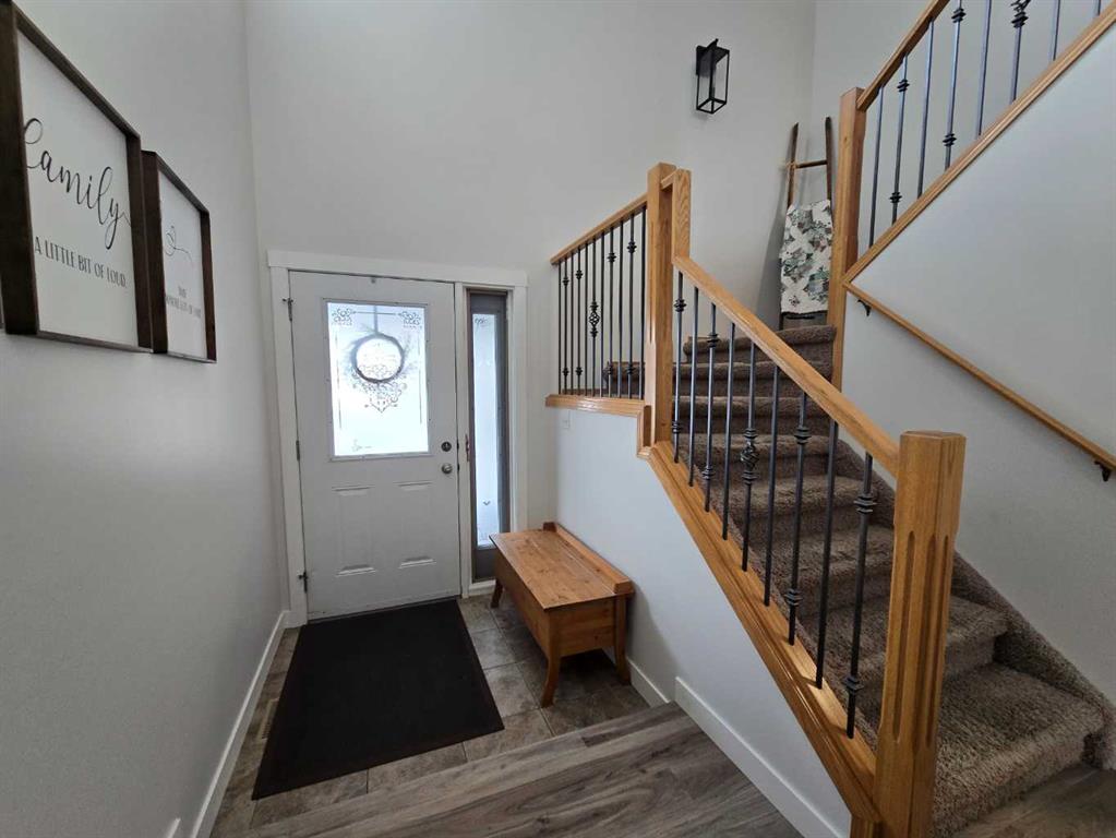 Picture for 88 Vista Close SE