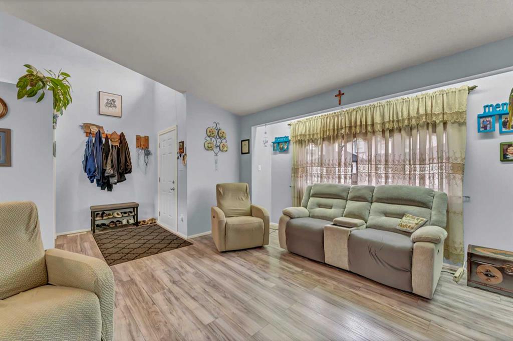 Picture for 2121 Hull Way NE