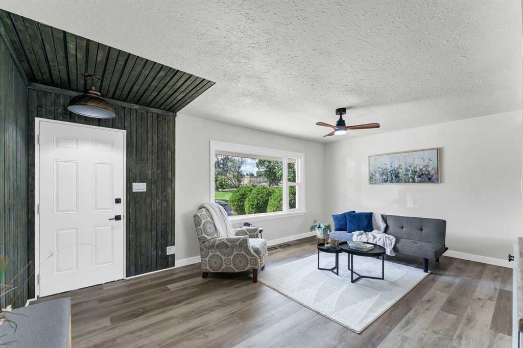 Picture for 1005 Bullivant Crescent SW