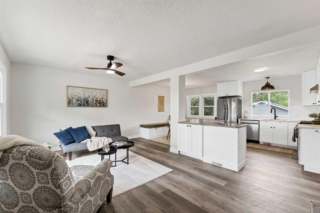 Picture for 1005 Bullivant Crescent SW