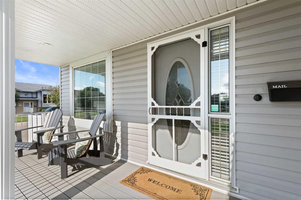 Picture for 2395 Hawthorne Avenue NE
