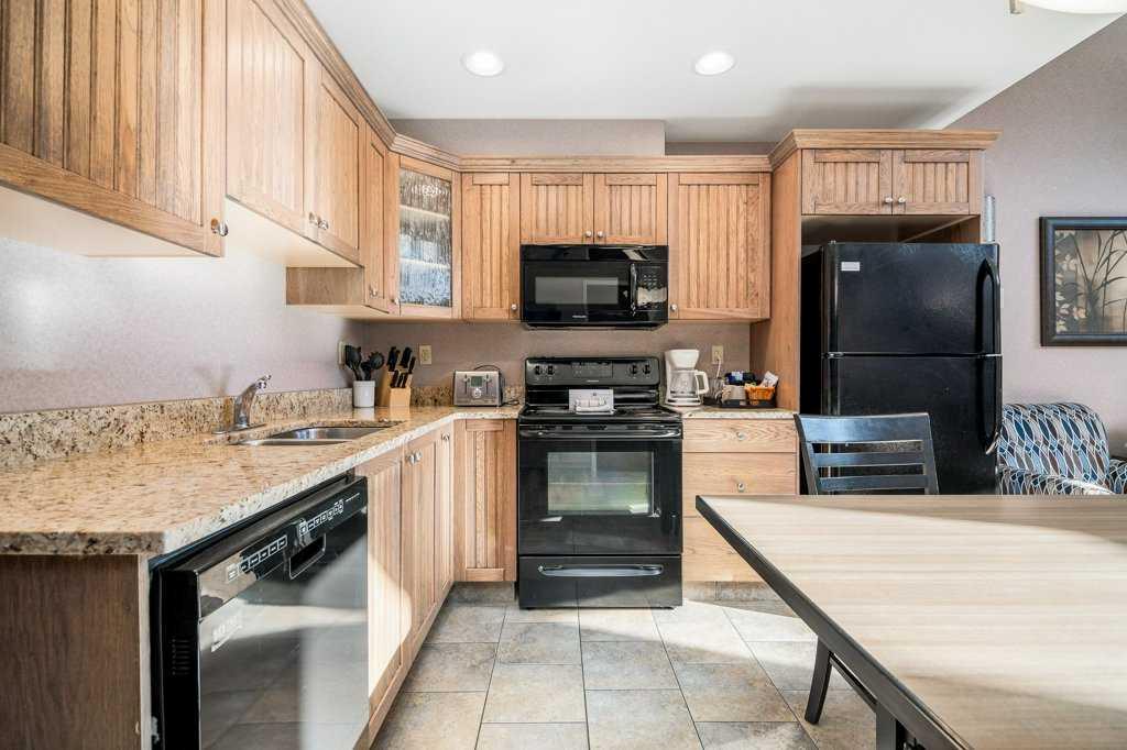 Picture for 604 &amp; 605, 401 4 Street 