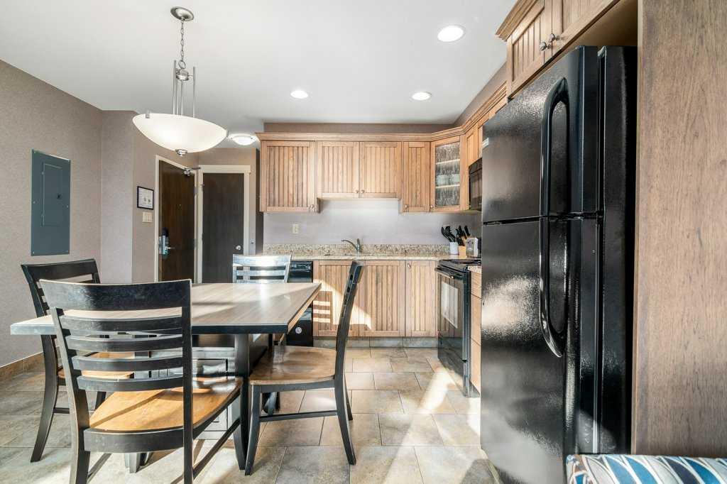 Picture for 604 &amp; 605, 401 4 Street 