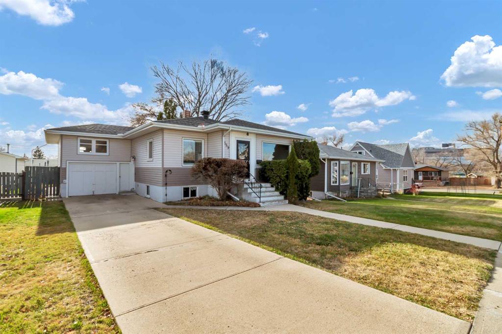 Picture for 359 3 Street SW