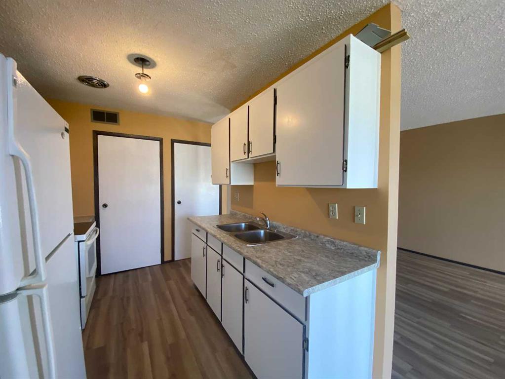 Picture for 97 Cooper Road SE