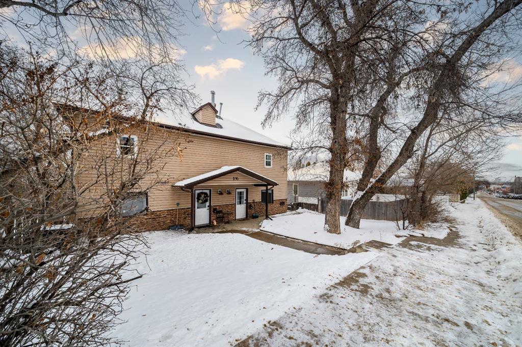 Picture for 230 3 Street SE