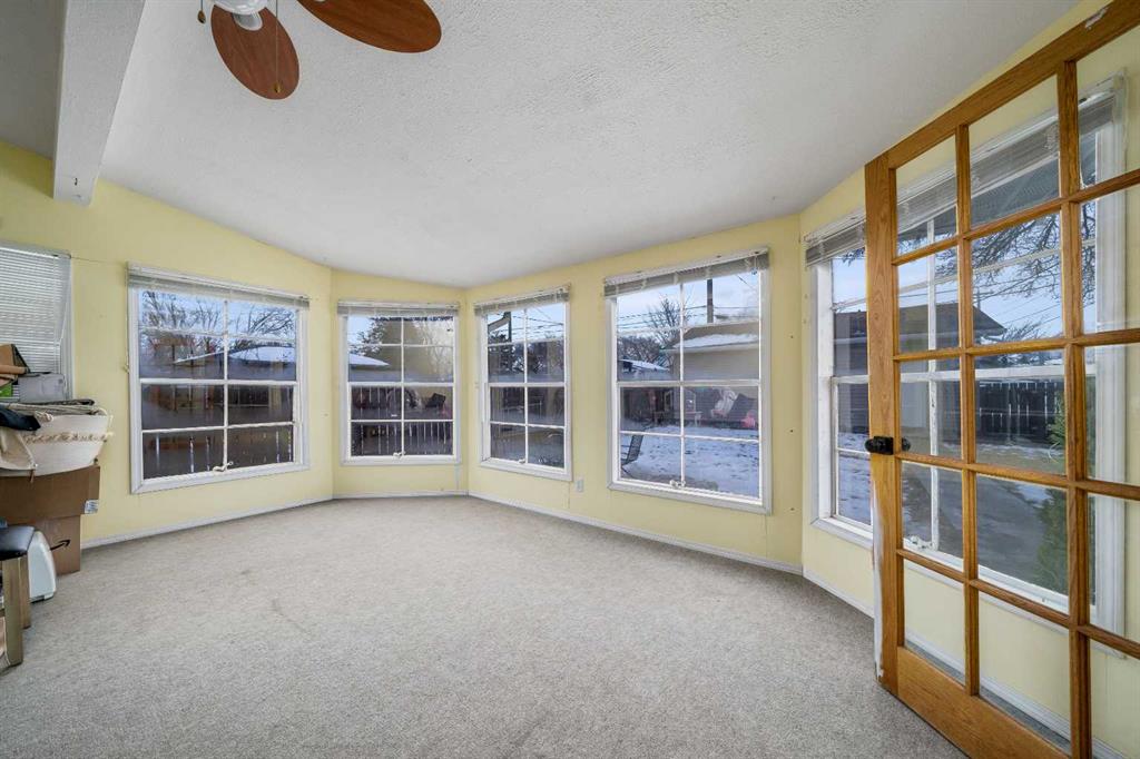 Picture for 301 3 Avenue E