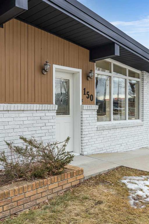 Picture for 150 11 Street NE