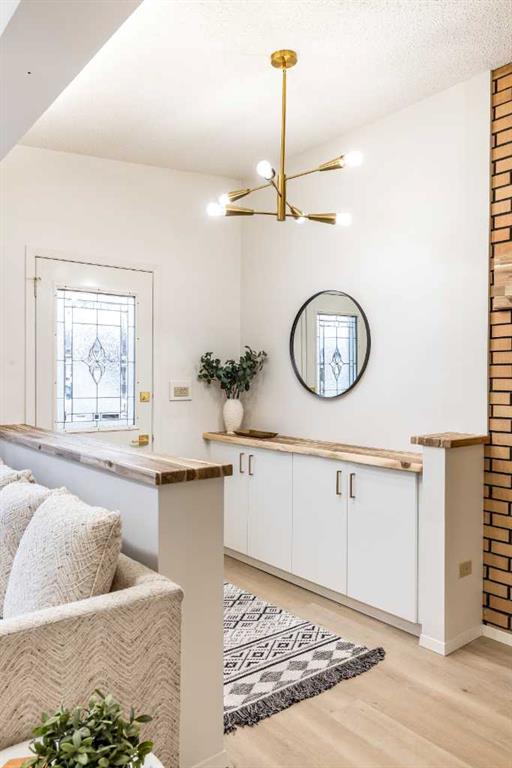 Picture for 150 11 Street NE