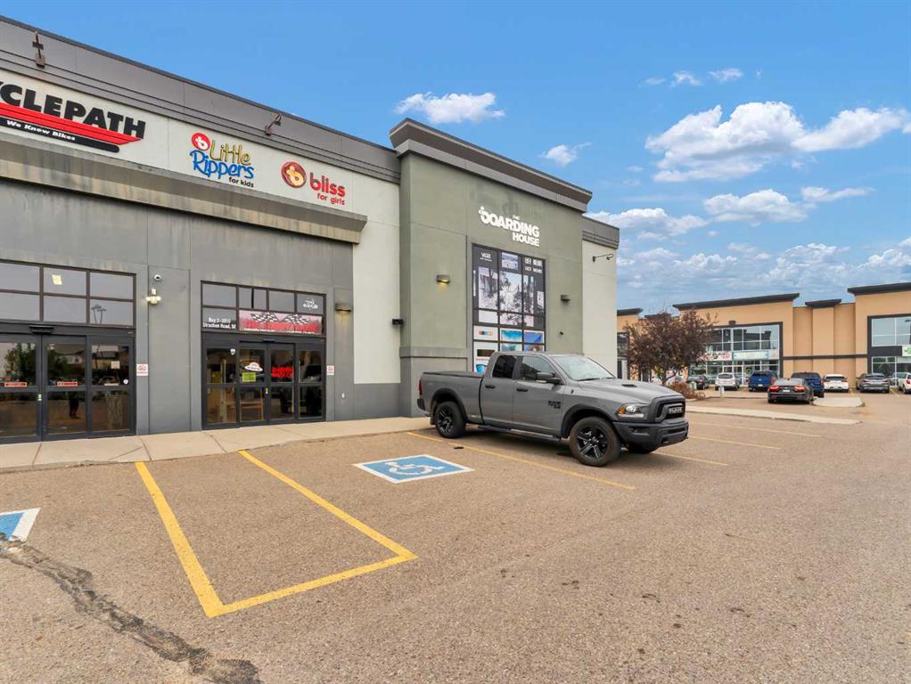 Picture for 2, 2010 Strachan Road SE