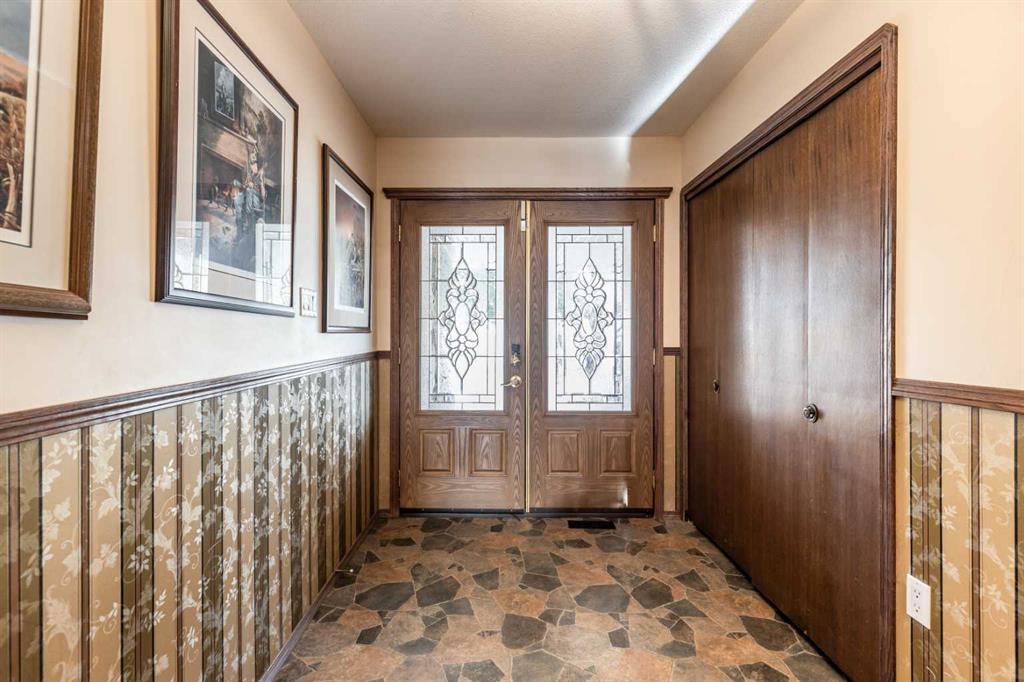 Picture for 42 Red Deer Drive SW