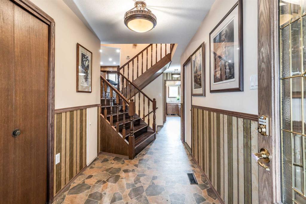 Picture for 42 Red Deer Drive SW