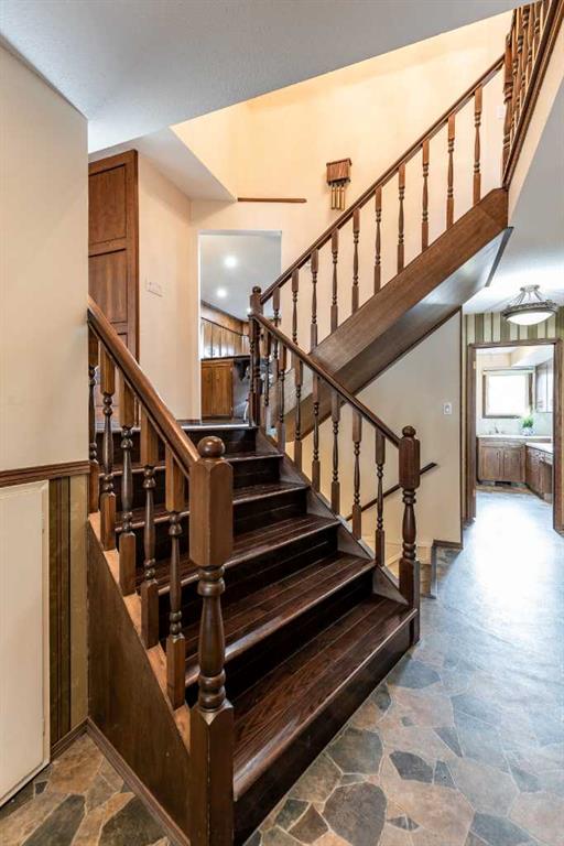 Picture for 42 Red Deer Drive SW