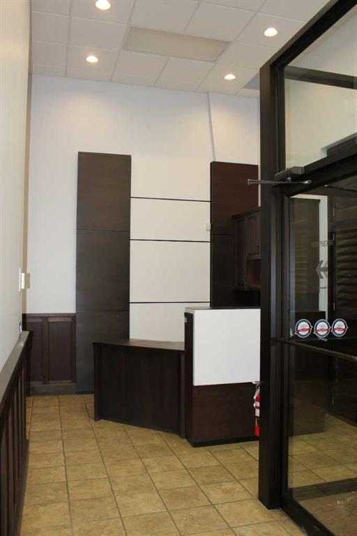 Picture for 104 and 105, 2201 Box Springs Boulevard NW