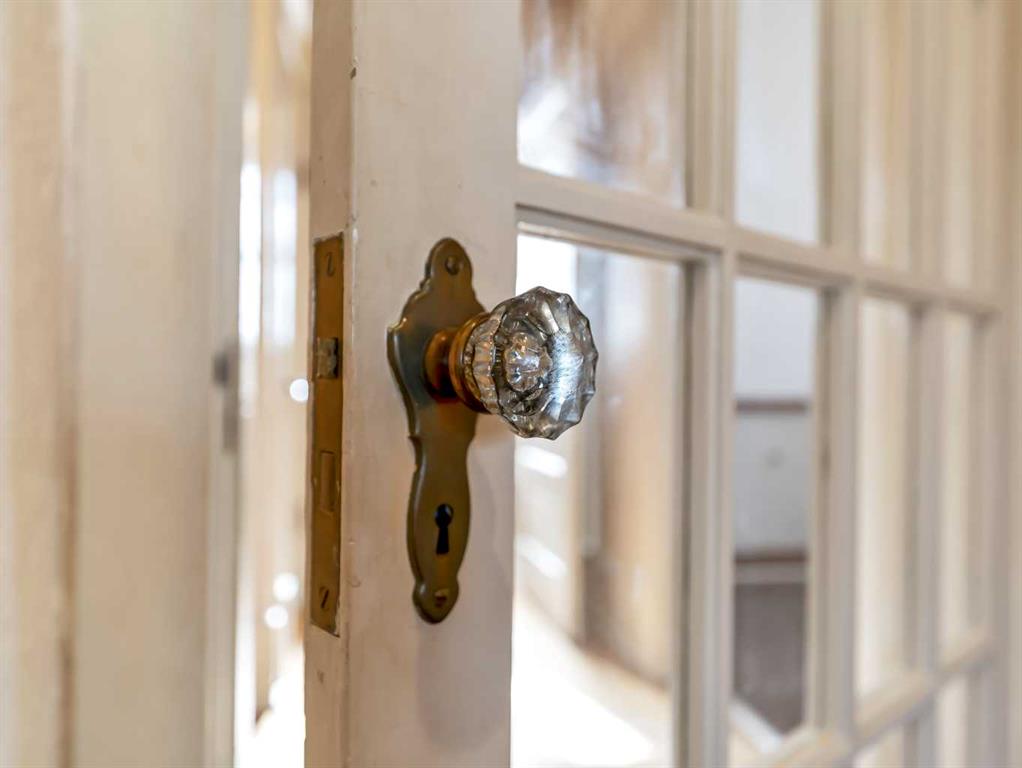 Picture for 129 10 Street NE