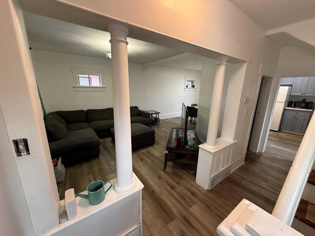 Picture for 823 4 Street SE